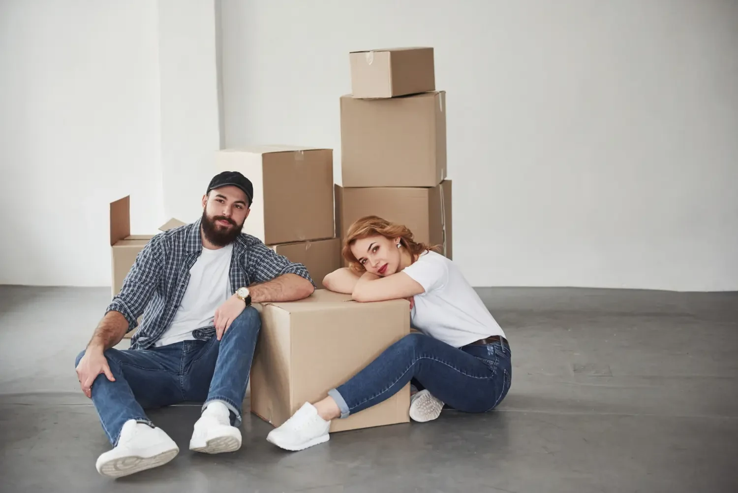 Scatole e arredi pronti per il cambio casa